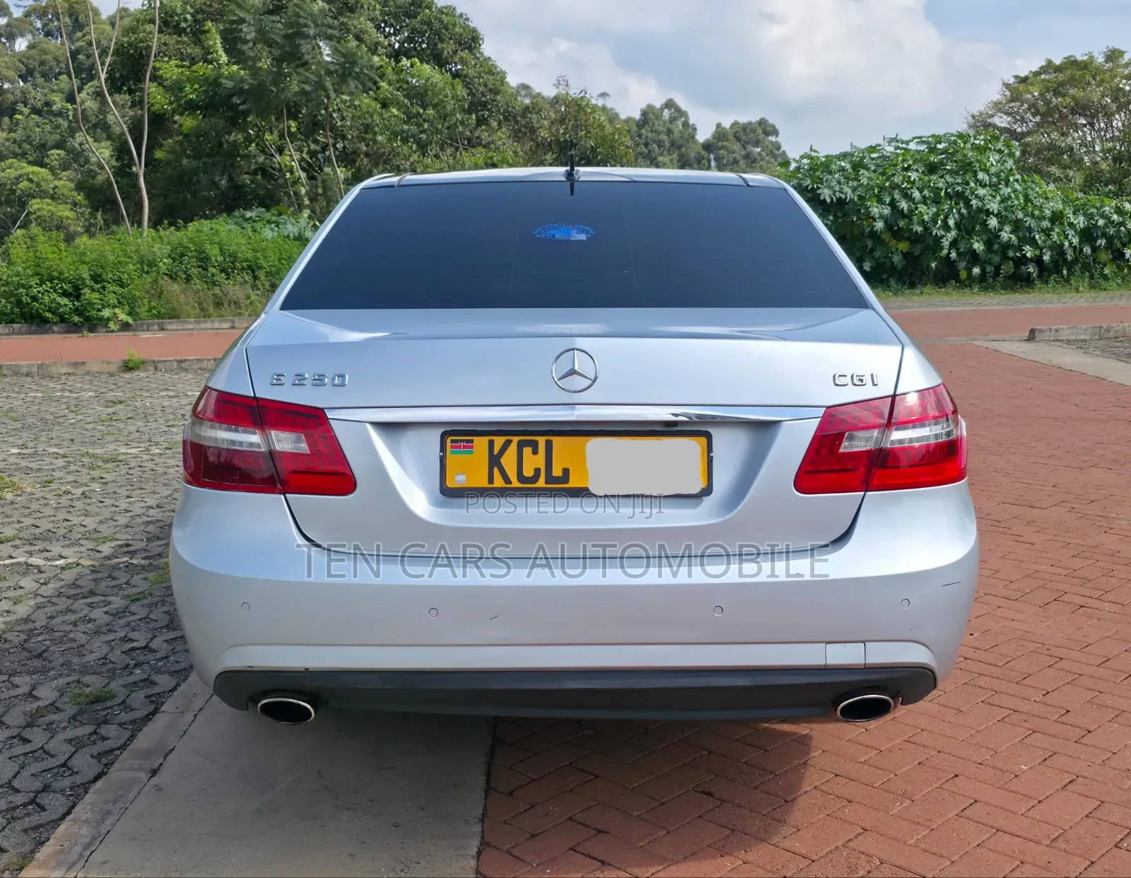 Mercedes-Benz E250 2011 Silver