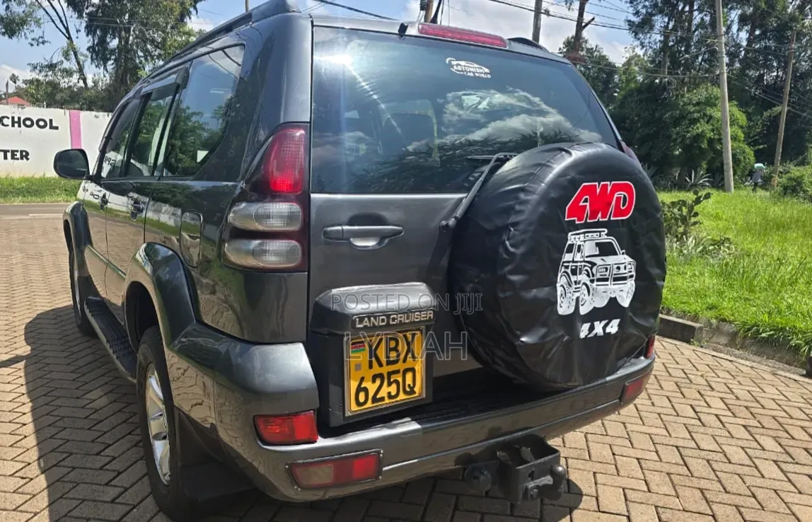 Toyota Land Cruiser Prado 2007 Gray