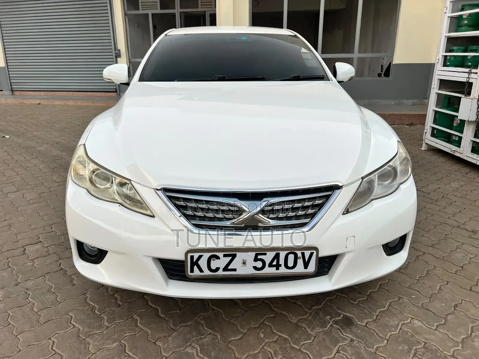 Toyota Mark X 2012 White