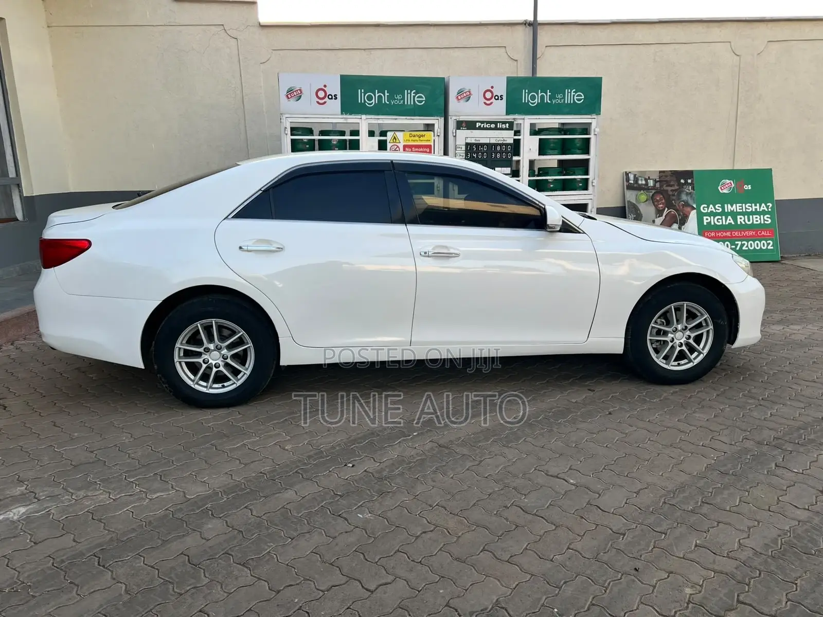 Toyota Mark X 2012 White