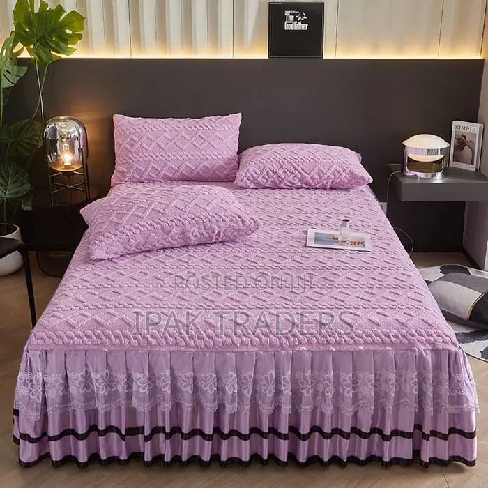 Luxurious Bed Spread 2 Pillow Cases 6×6