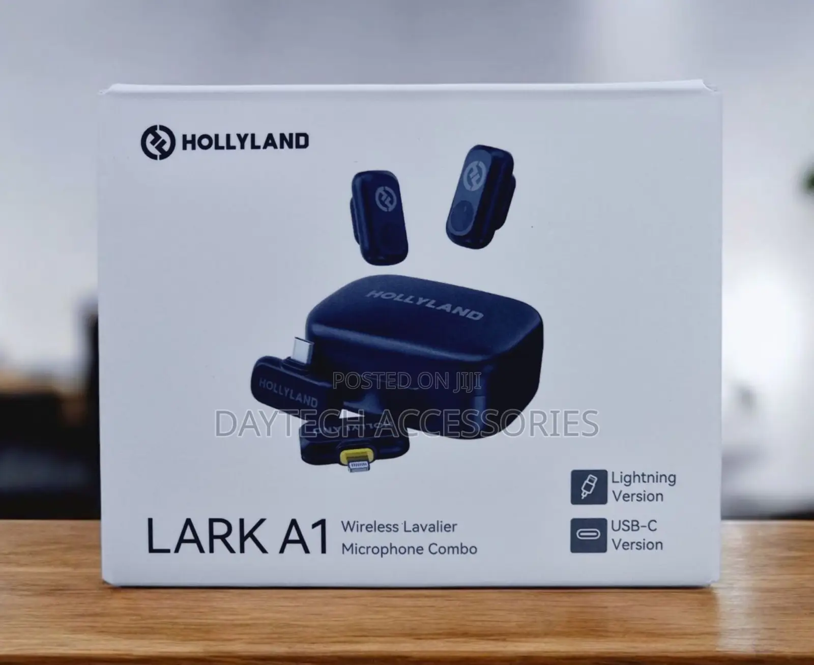 The Hollyland Lark A1 Is a Compact Wireless Microphone Combo