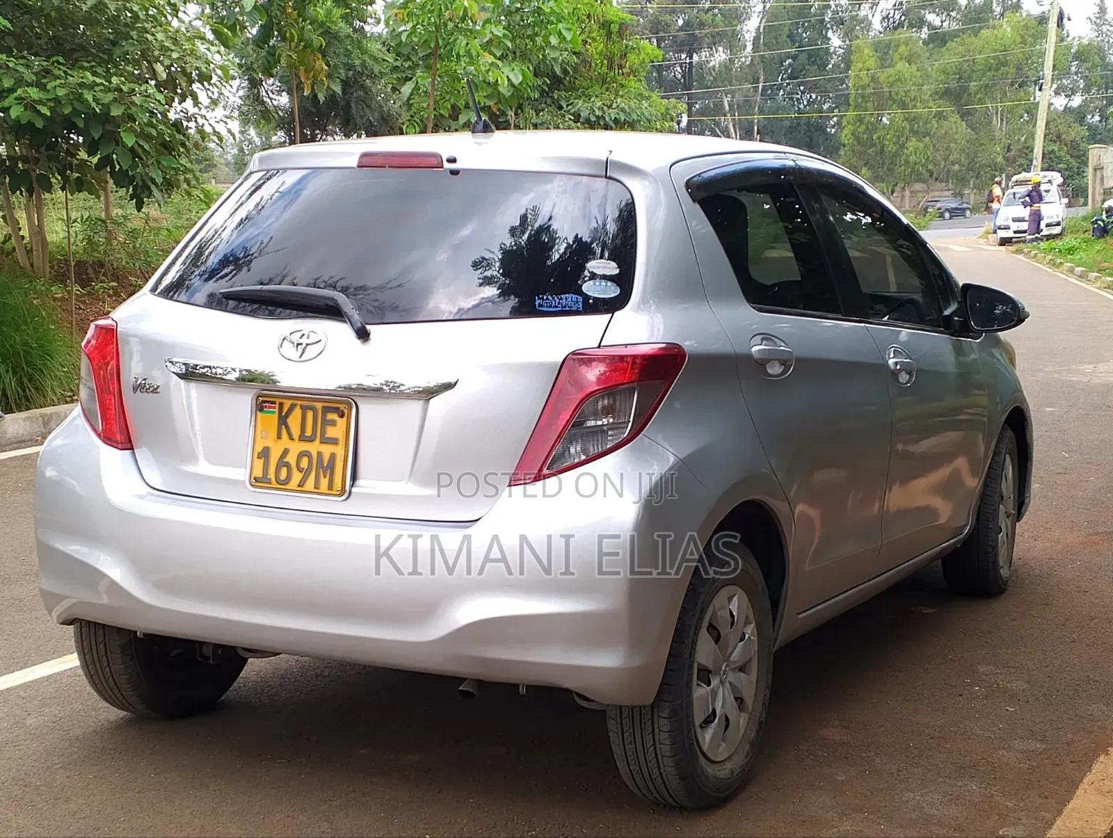 Toyota Vitz 2014 Silver