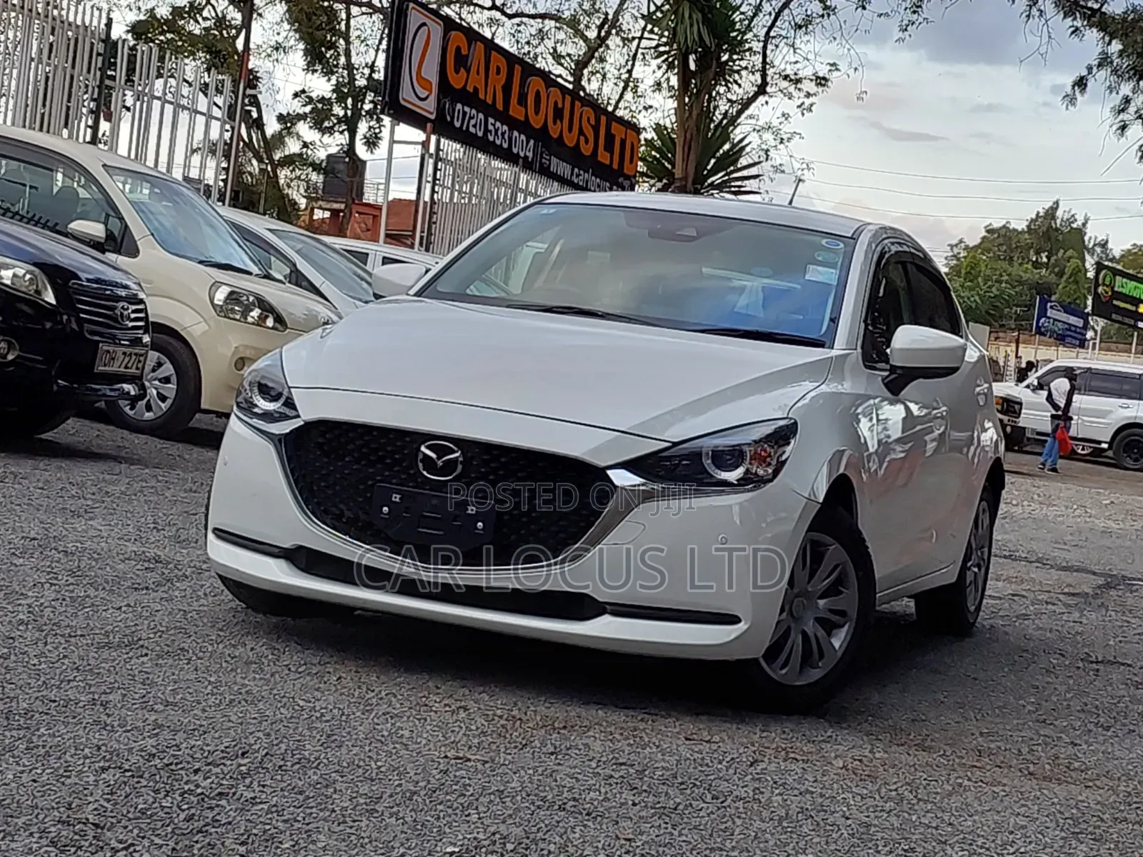 Mazda 2 2019 White