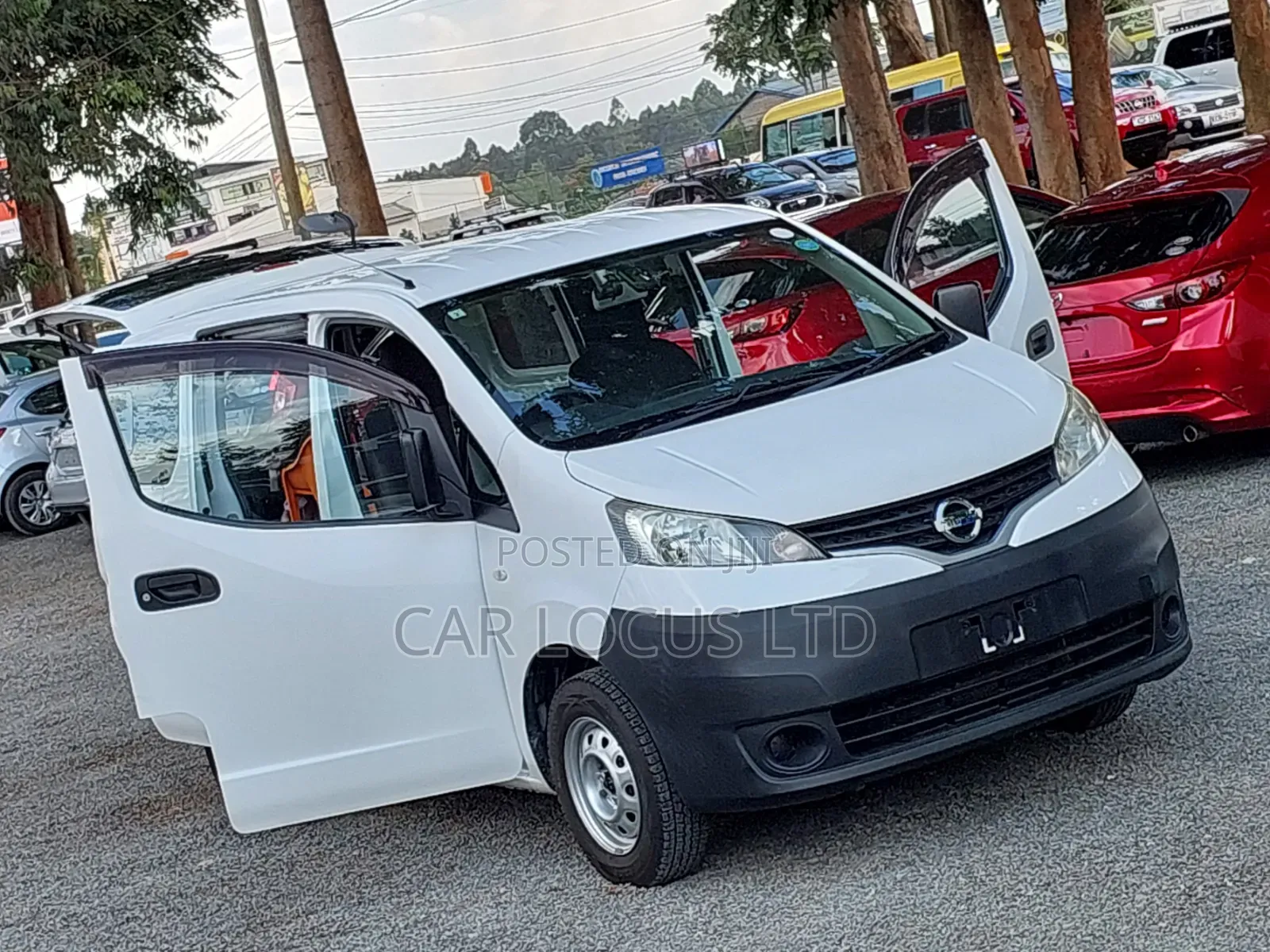 Nissan NV200 2019 White