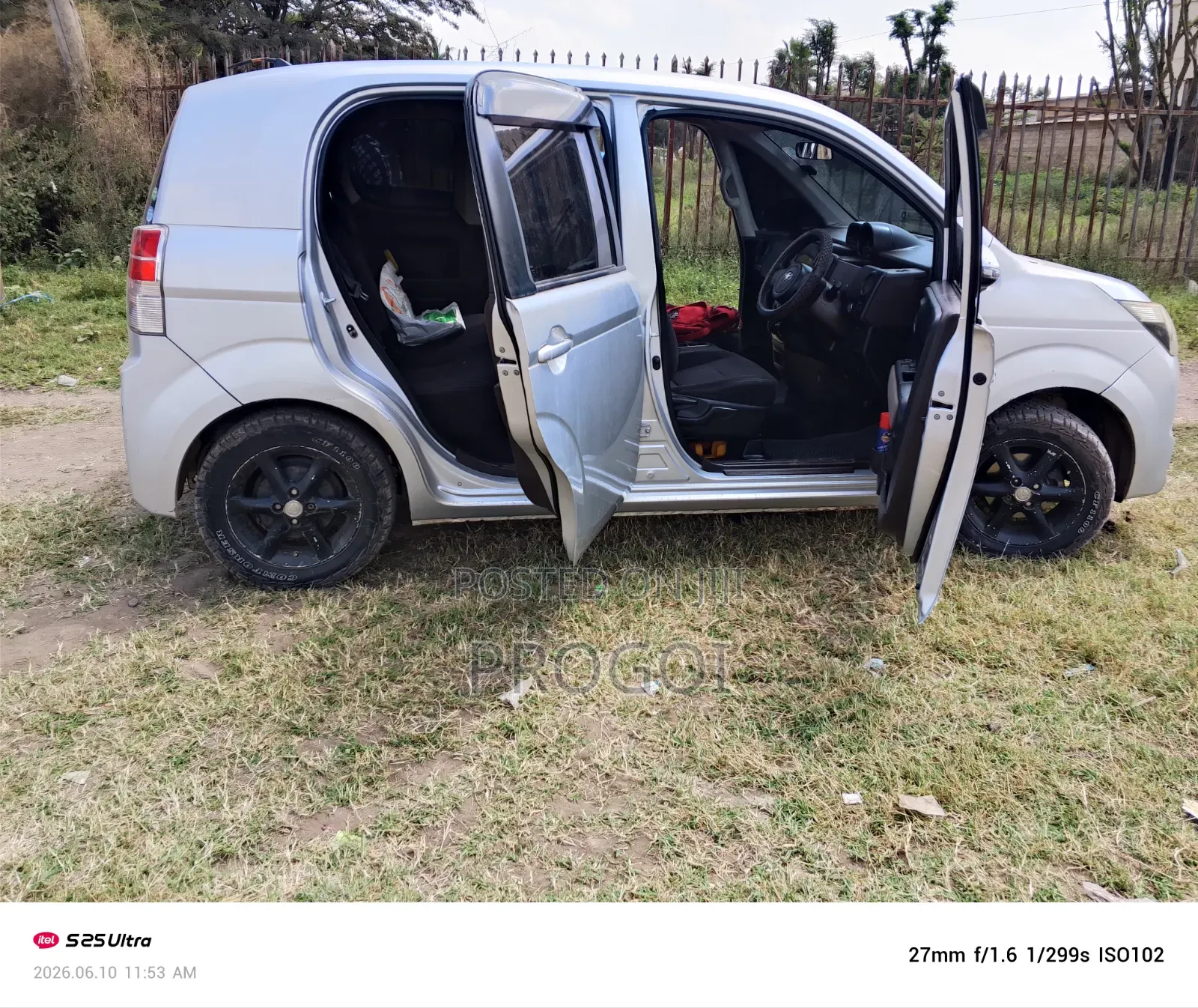 Toyota Spade 1.5 2015 Silver
