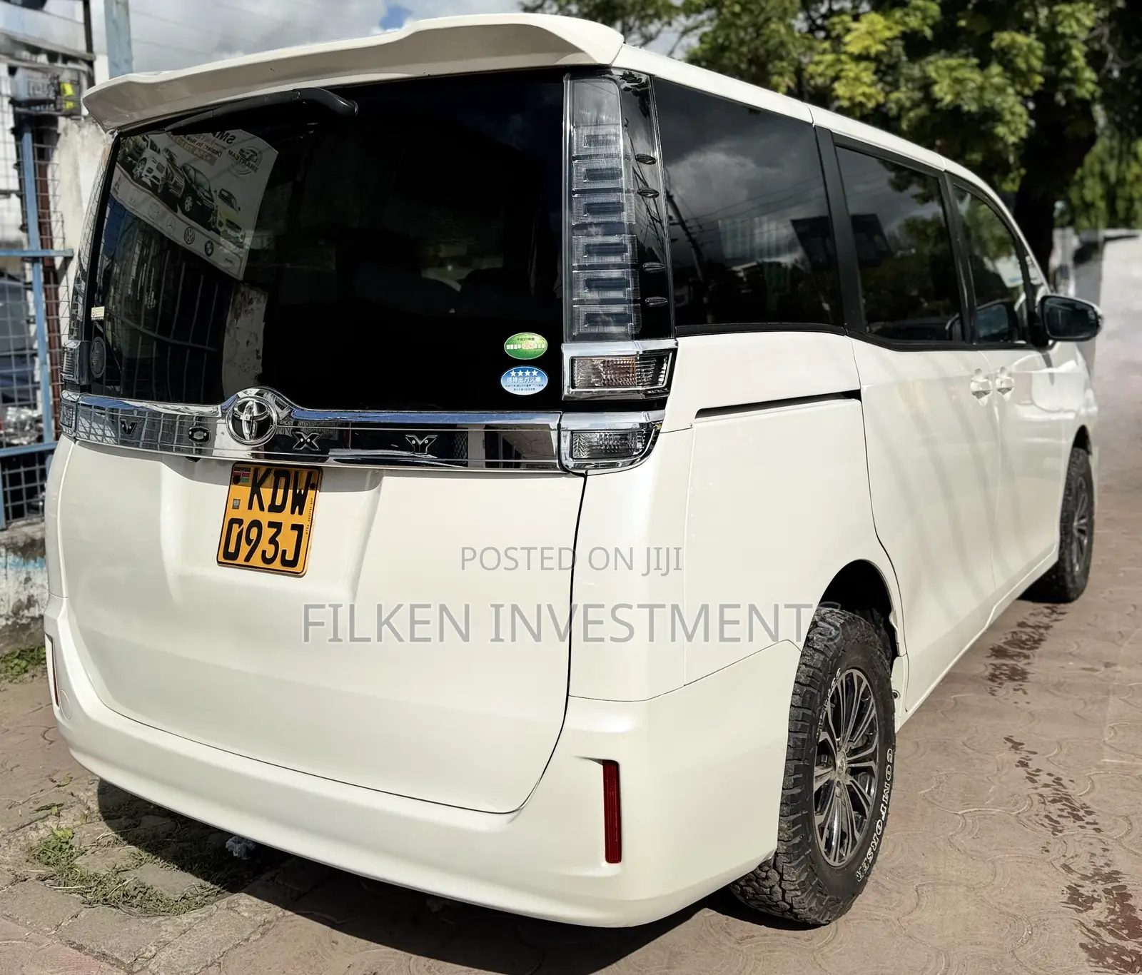 Toyota Voxy 2019 White