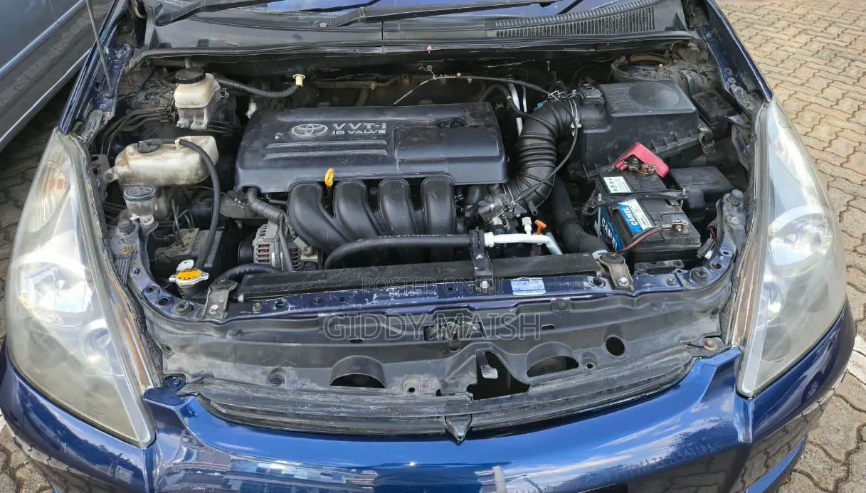 Toyota Wish 2006 Blue