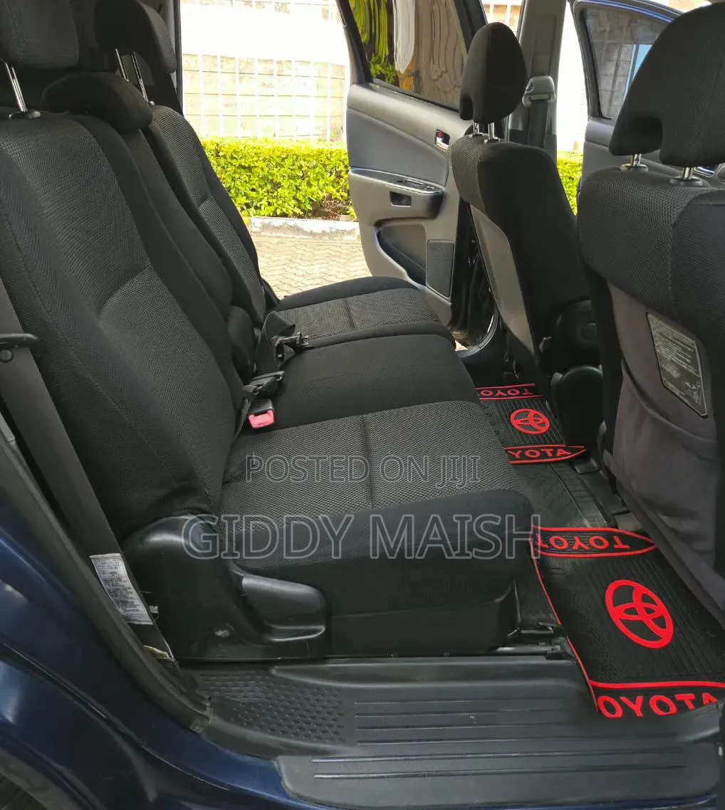 Toyota Wish 2006 Blue