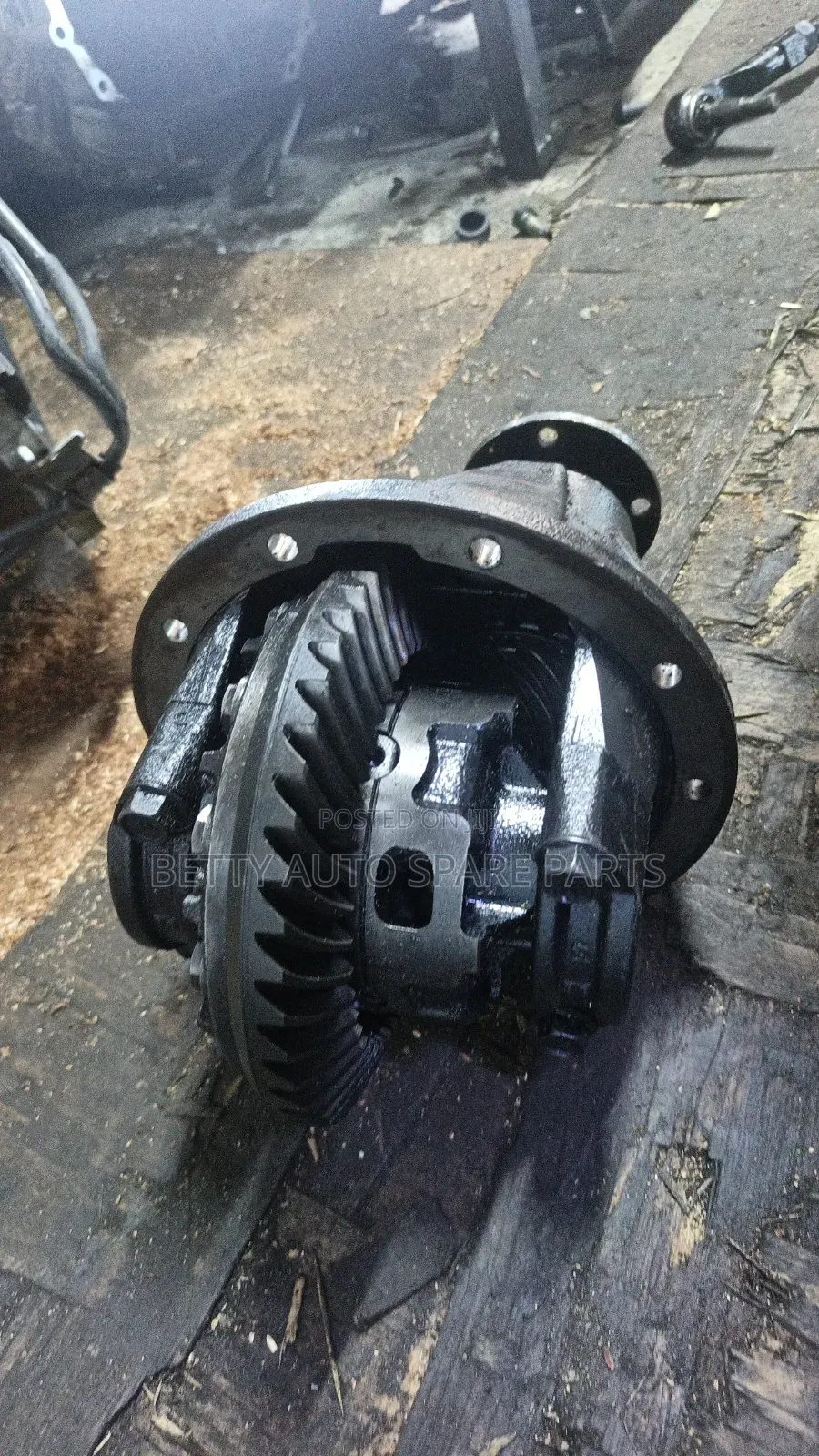 Toyota Landcruiser Rear Diff( Differential)