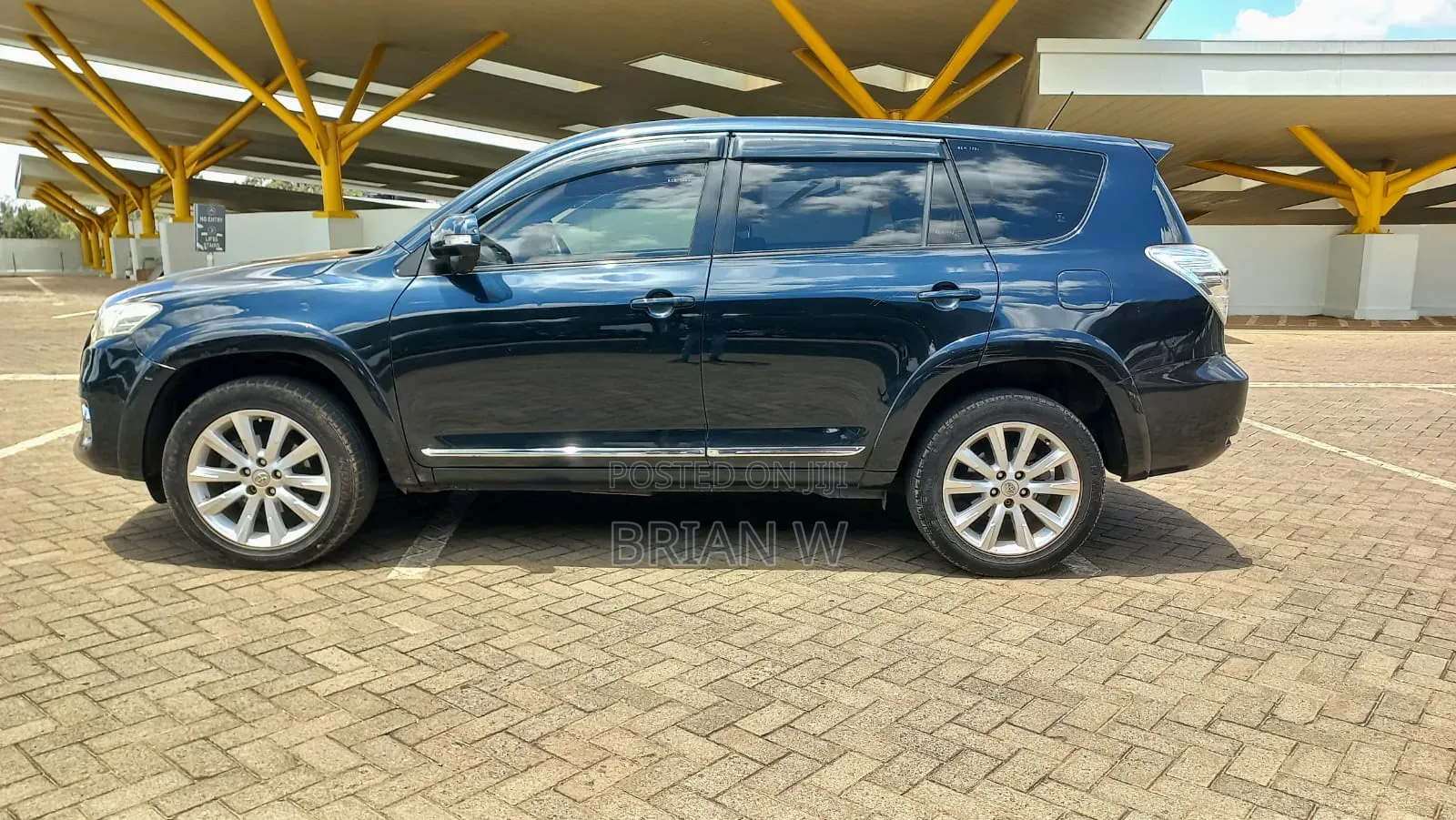 Toyota Vanguard 2025 Black