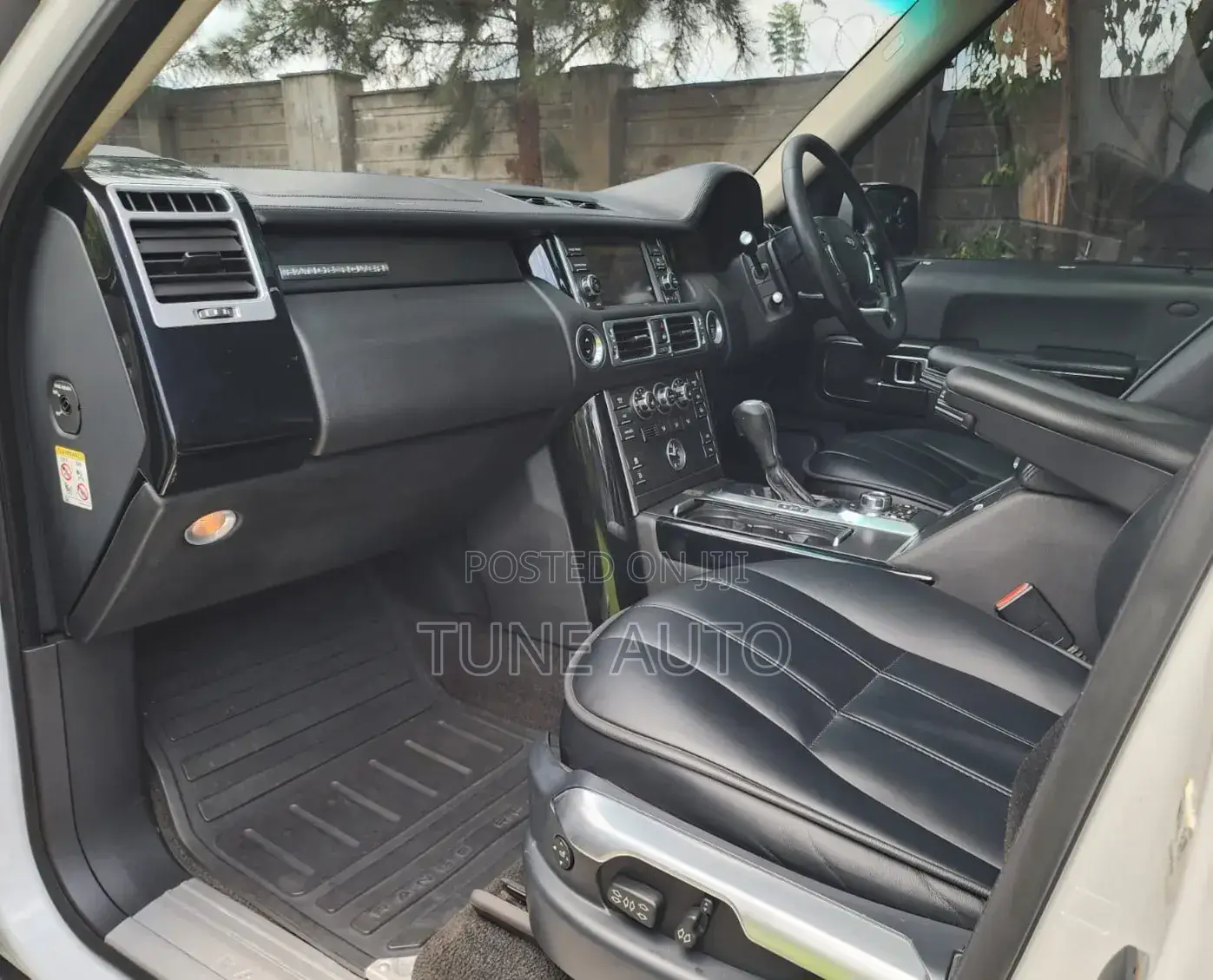 Land Rover Range Rover Vogue 2010 White