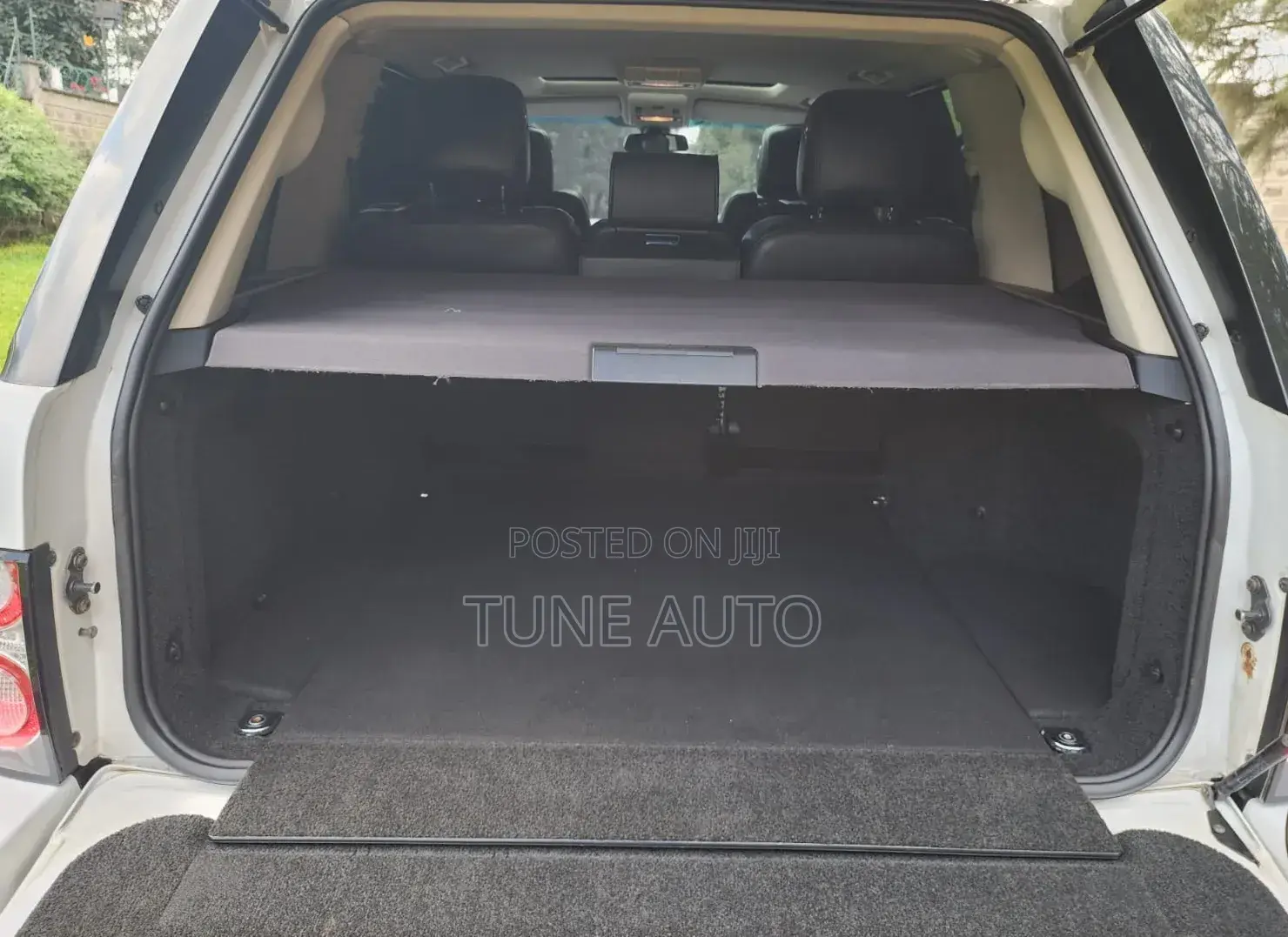 Land Rover Range Rover Vogue 2010 White