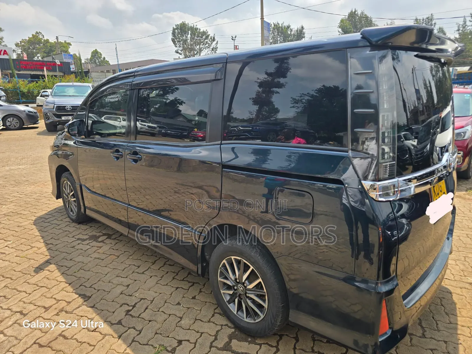 Toyota Voxy 2015 Black