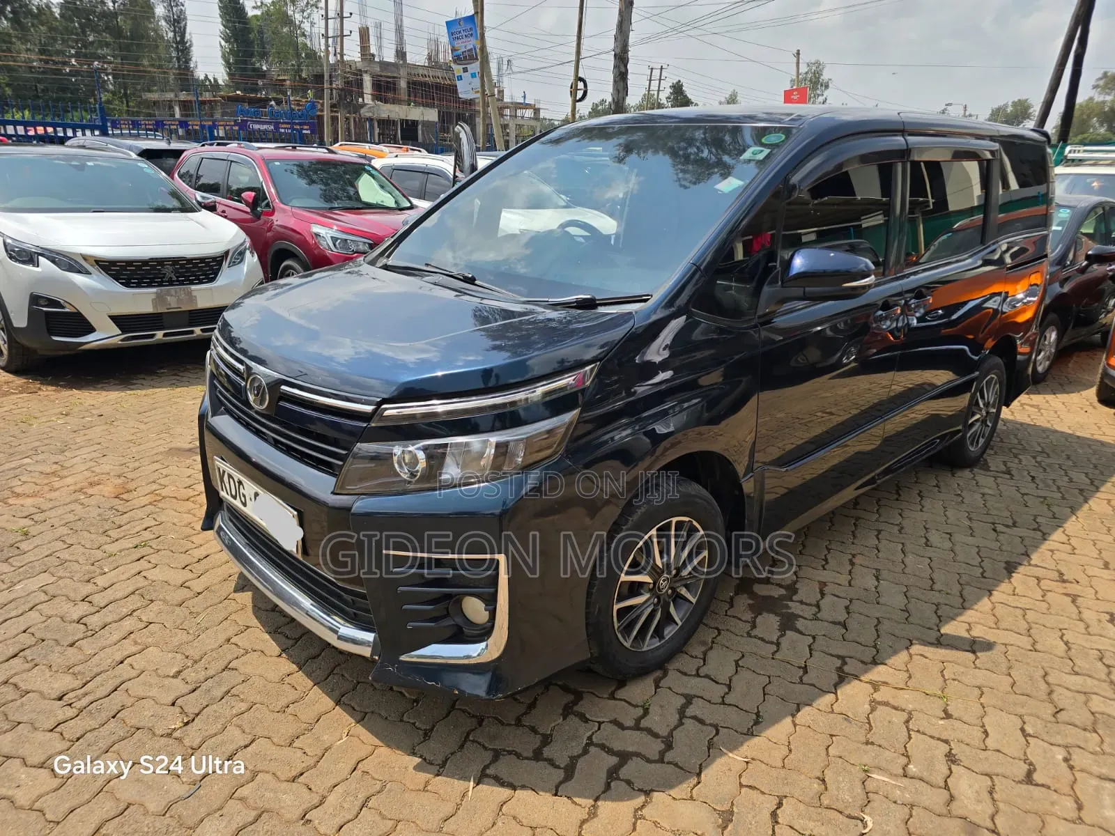 Toyota Voxy 2015 Black