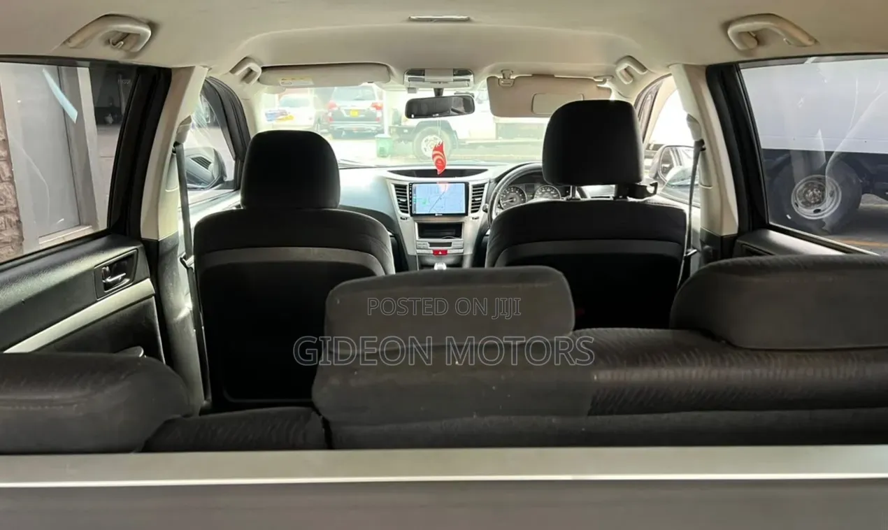 Subaru Outback 2011 Black