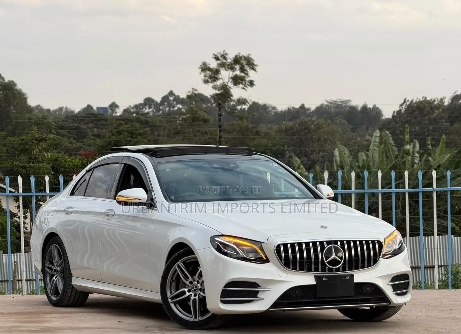 Mercedes-Benz E200 2019 White