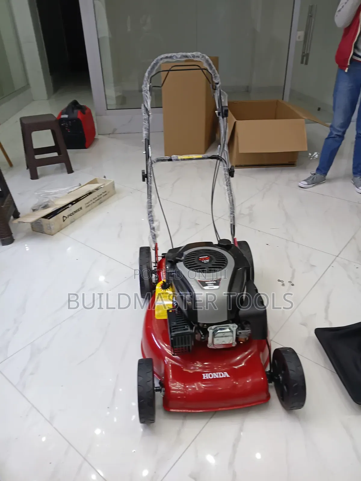 196cc Gasoline-Powered Honda Lawn Mower