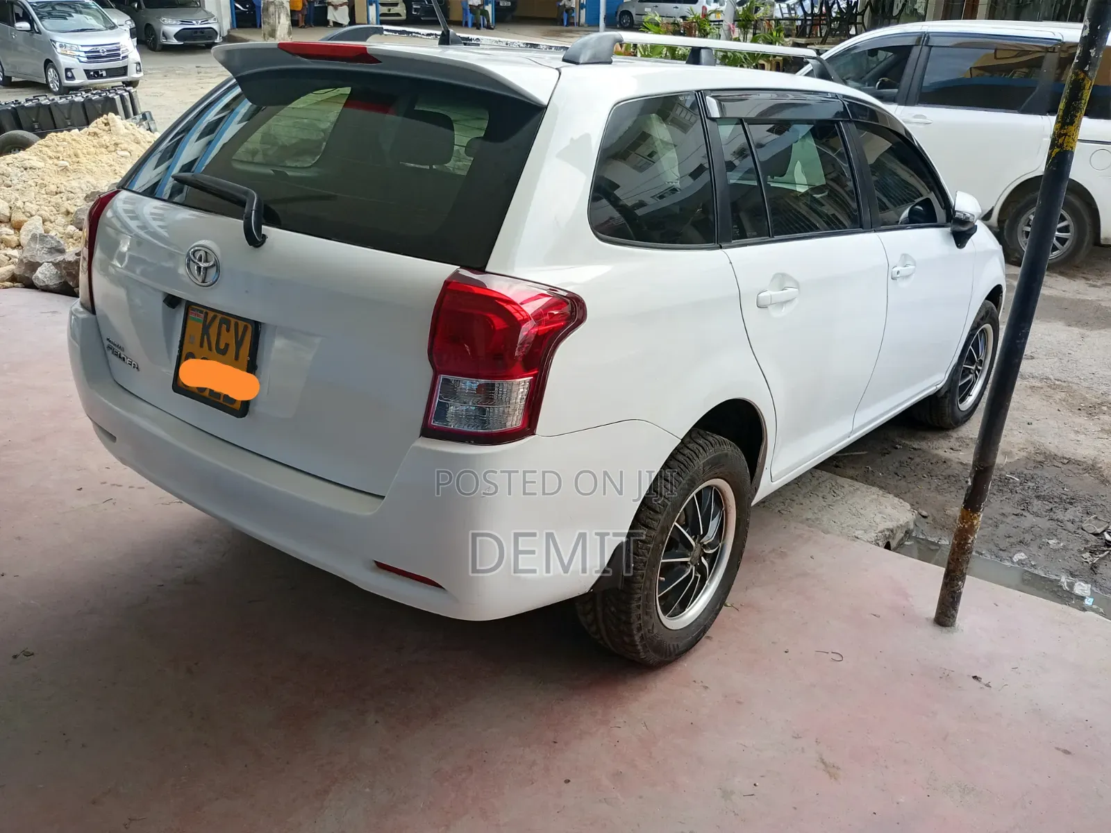 Toyota Corolla Fielder 2015 White