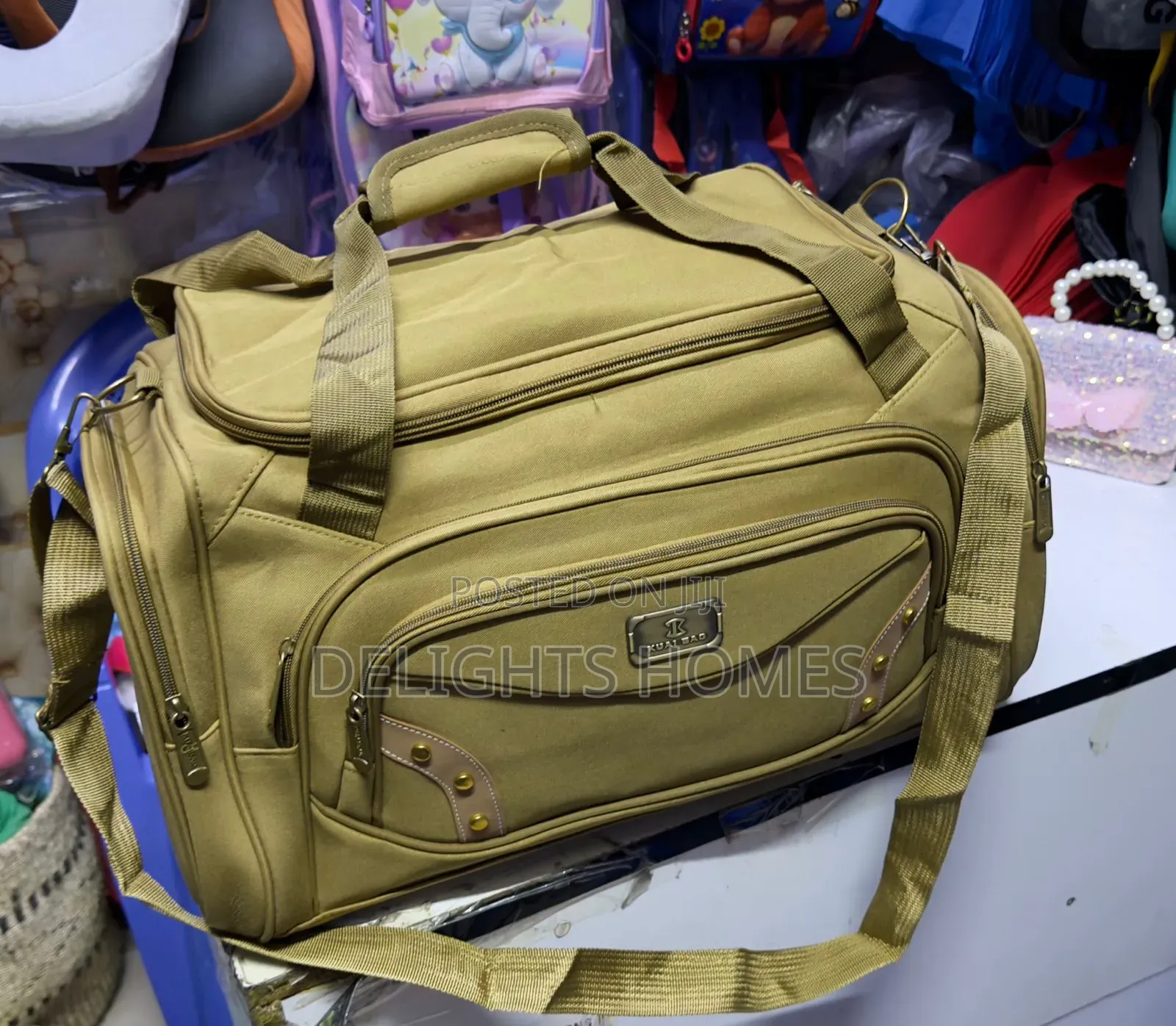 Multi Pockets Travel Duffel Bag_yu