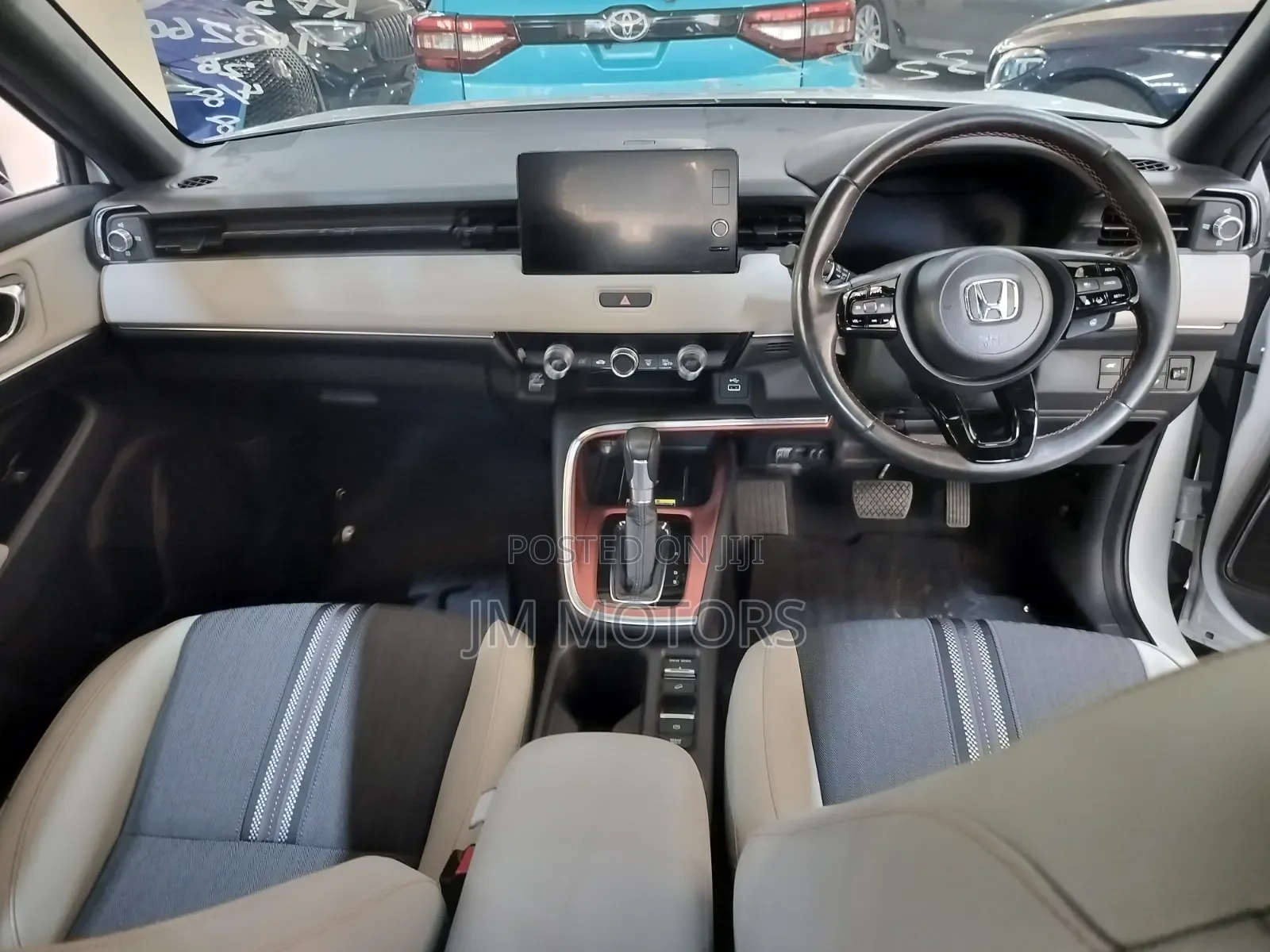 Honda Vezel 2021 Off white