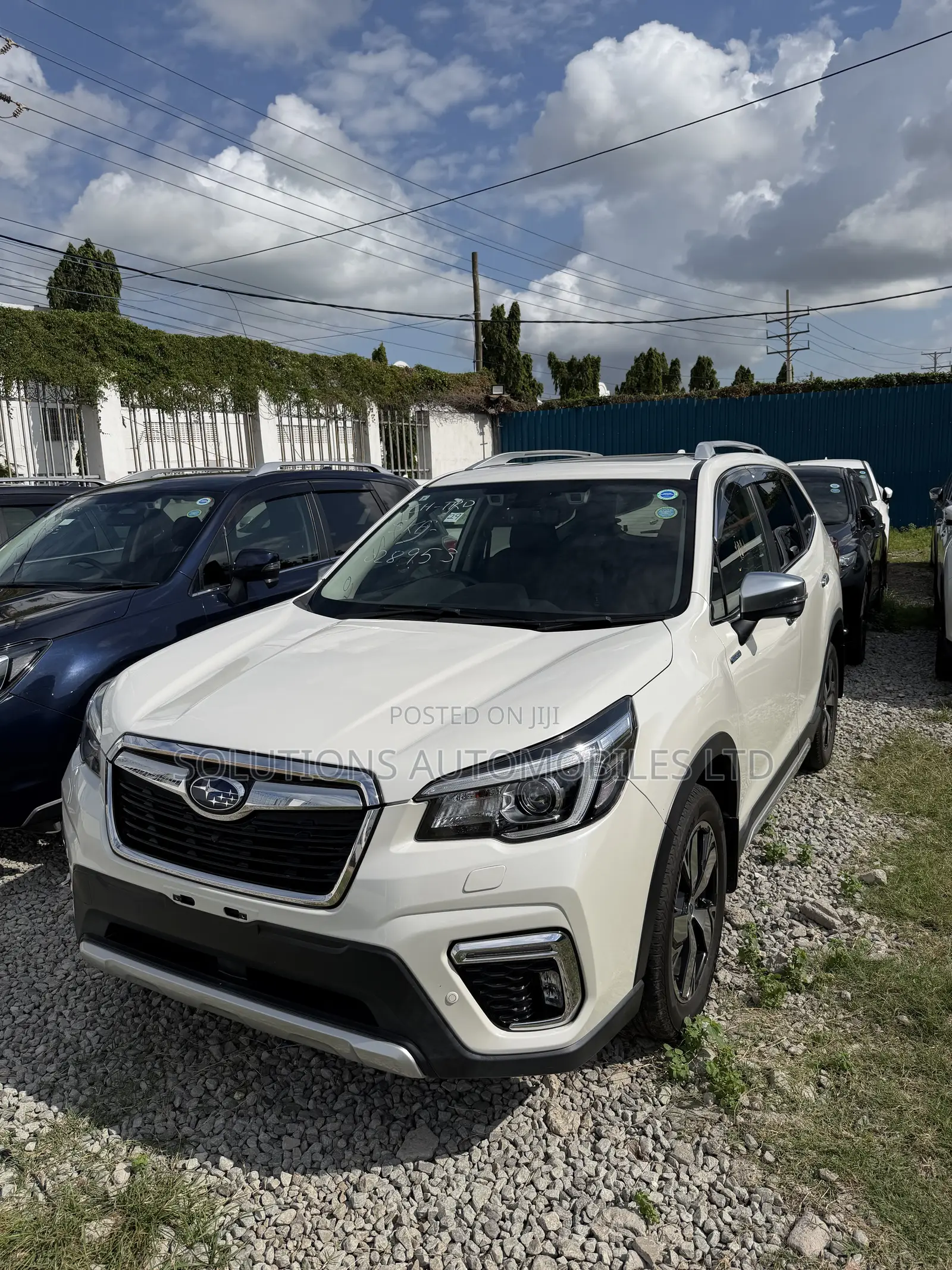 Subaru Forester Premium AWD 2019 White