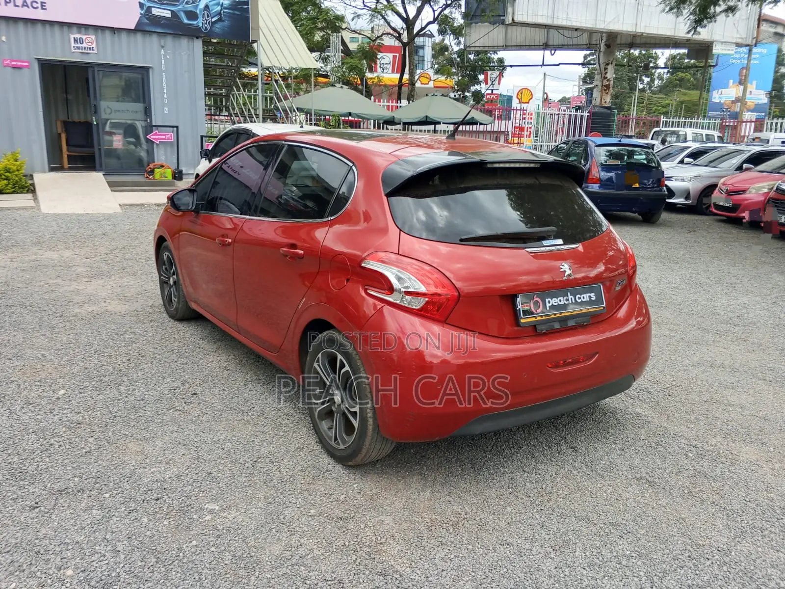 Peugeot 208 2015 Red