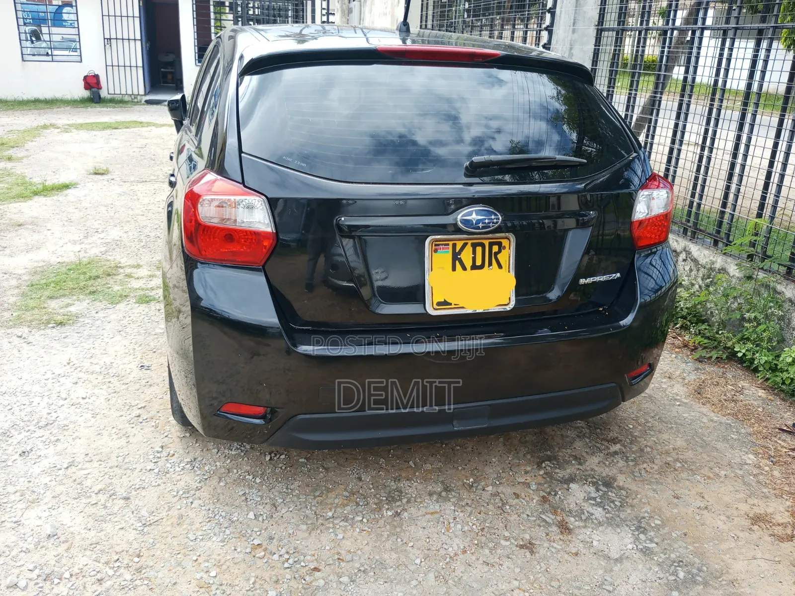 Subaru Impreza 2.0i AWD Hatchback 2016 Black