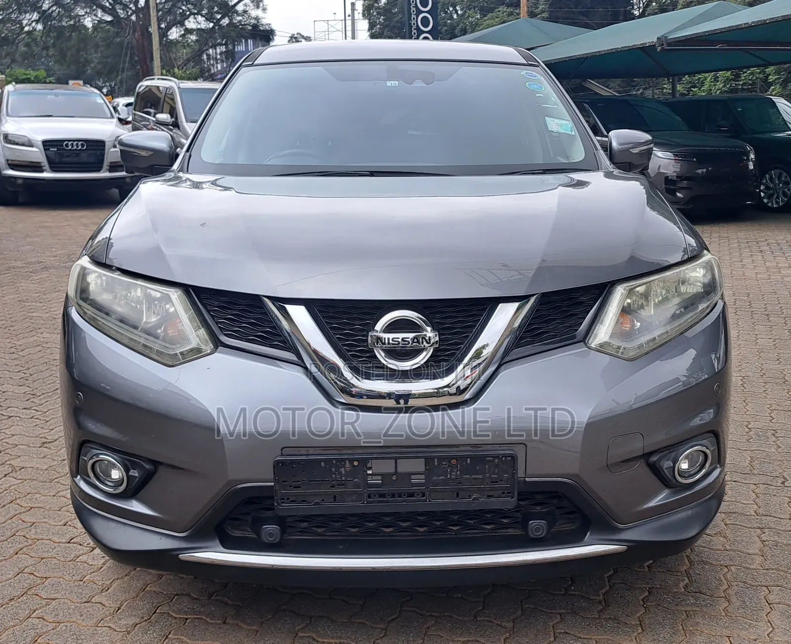 Nissan X-Trail 2016 Gray