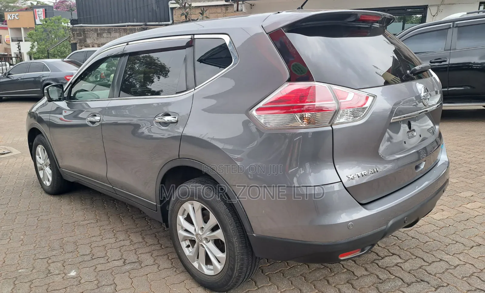 Nissan X-Trail 2016 Gray