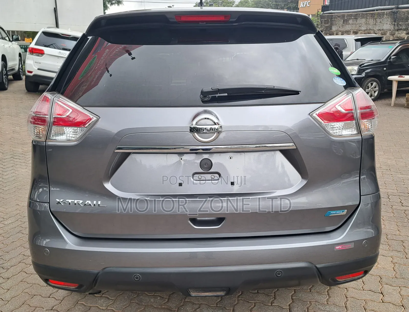 Nissan X-Trail 2016 Gray