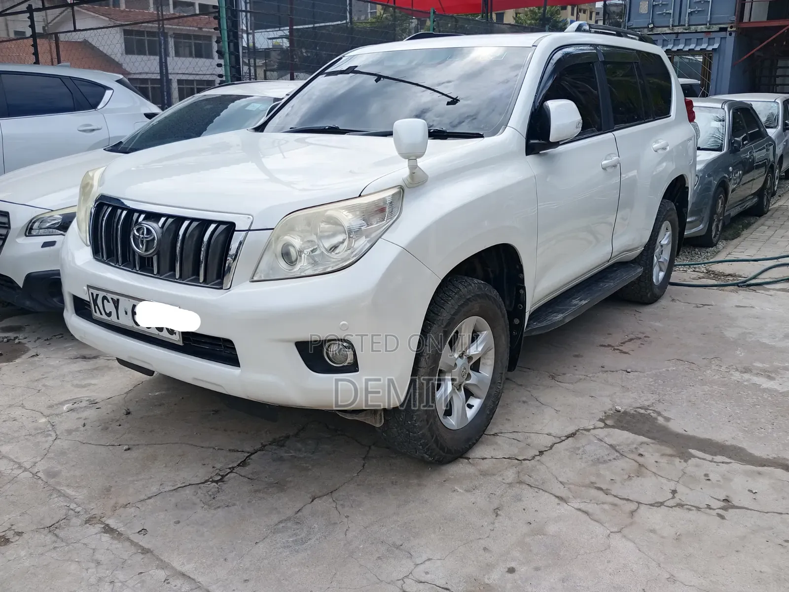 Toyota Land Cruiser Prado 2013 White