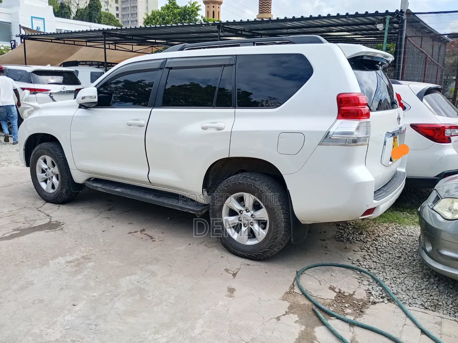 Toyota Land Cruiser Prado 2013 White