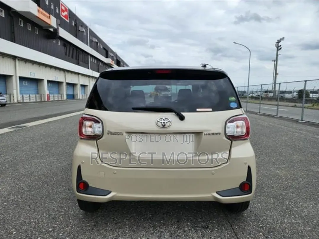 Toyota Passo 2019 Beige