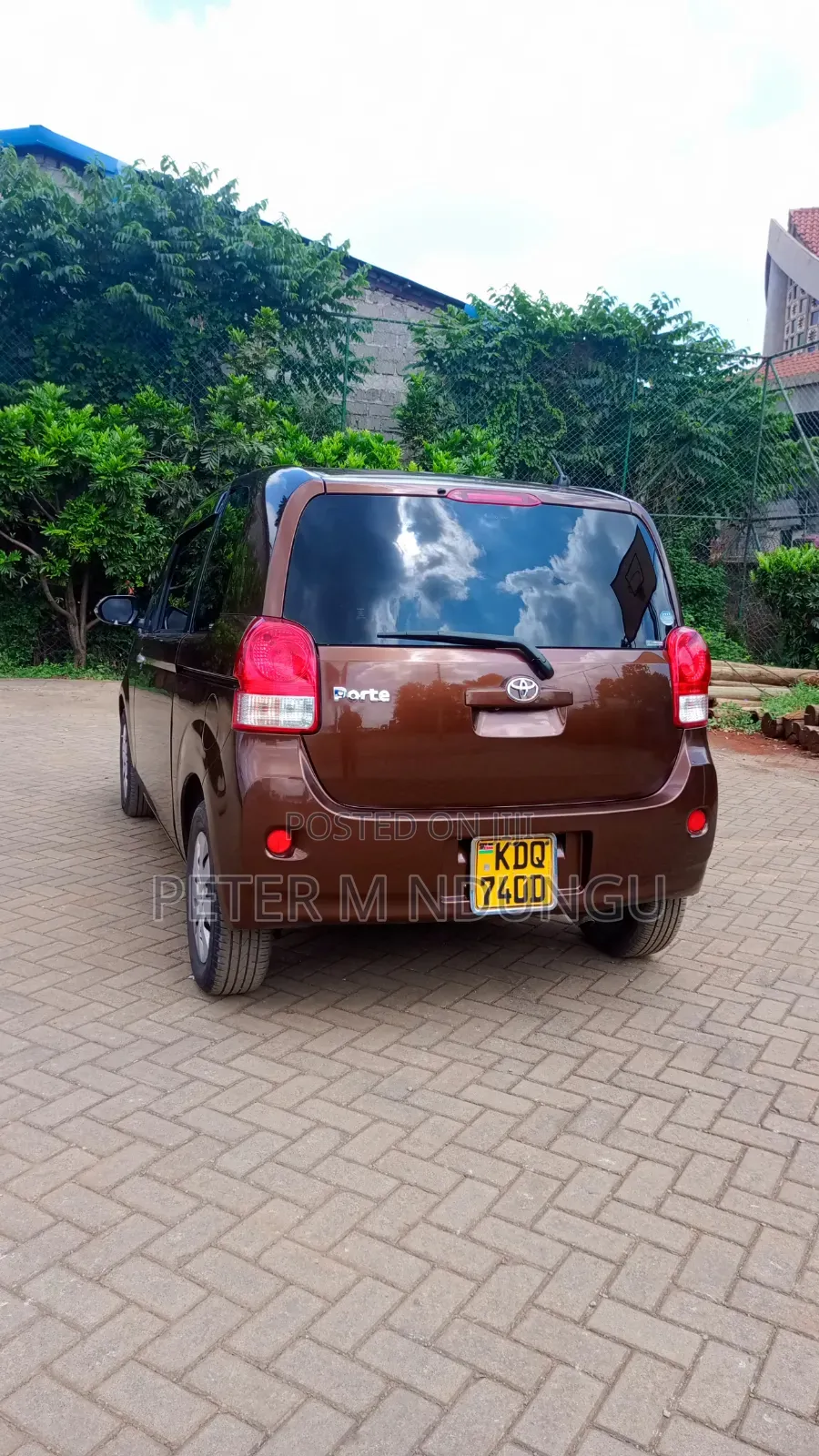 Toyota Porte 2017 Brown