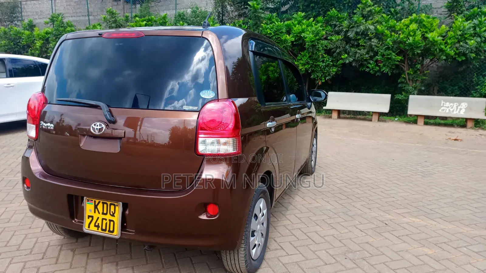 Toyota Porte 2017 Brown