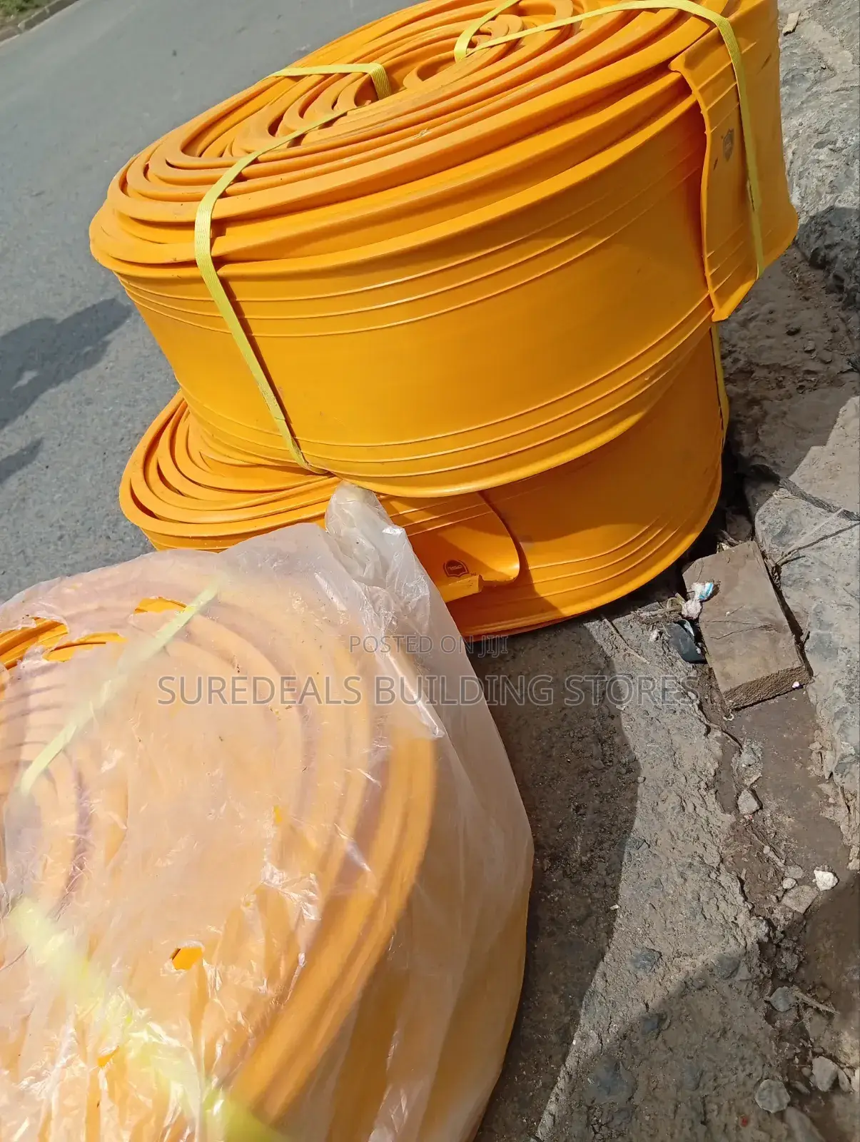 Yellow Waterbar / Waterbar( V200 by 25m)