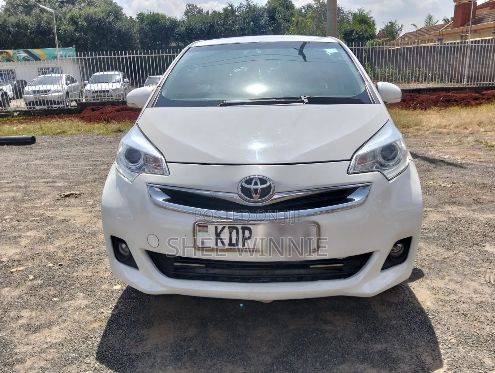 Toyota Ractis 2017 White
