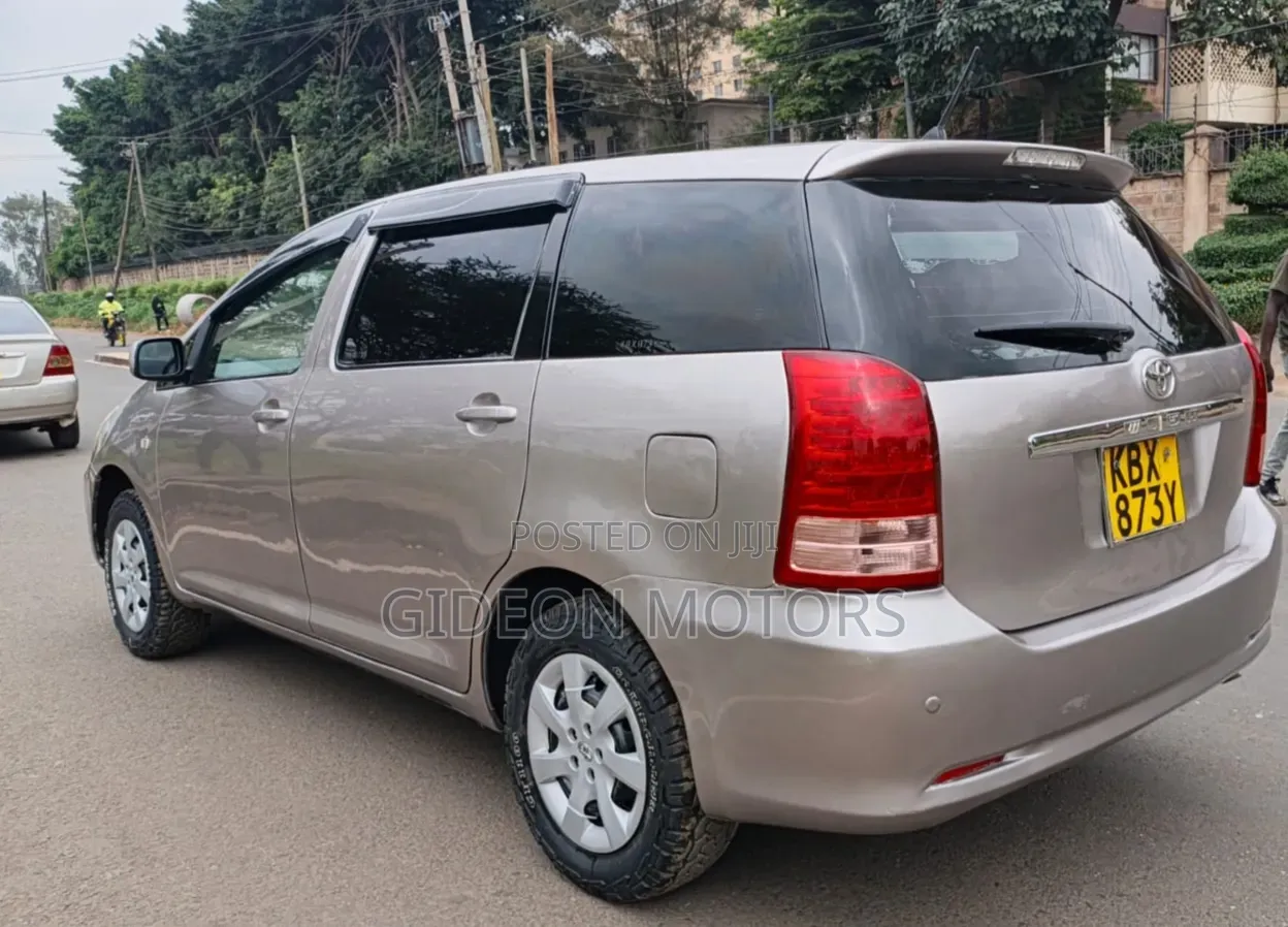 Toyota Wish 2007 Silver
