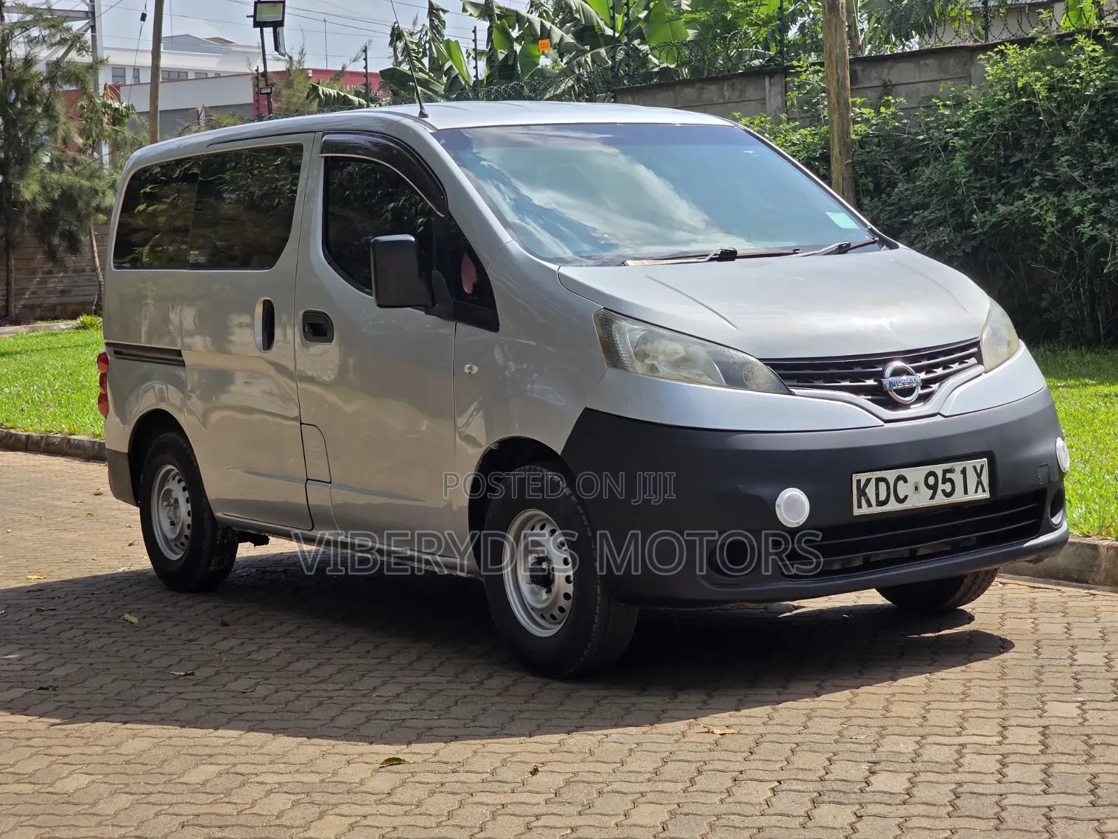 Nissan NV200 2015