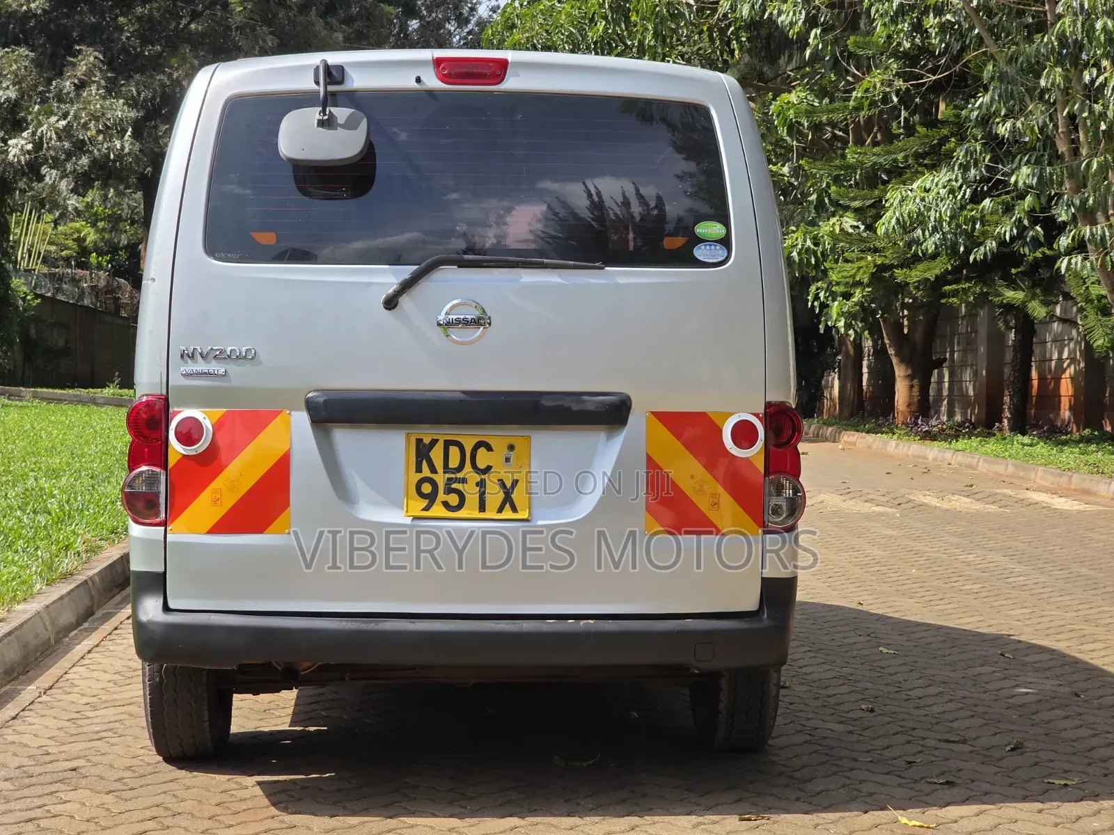 Nissan NV200 2015
