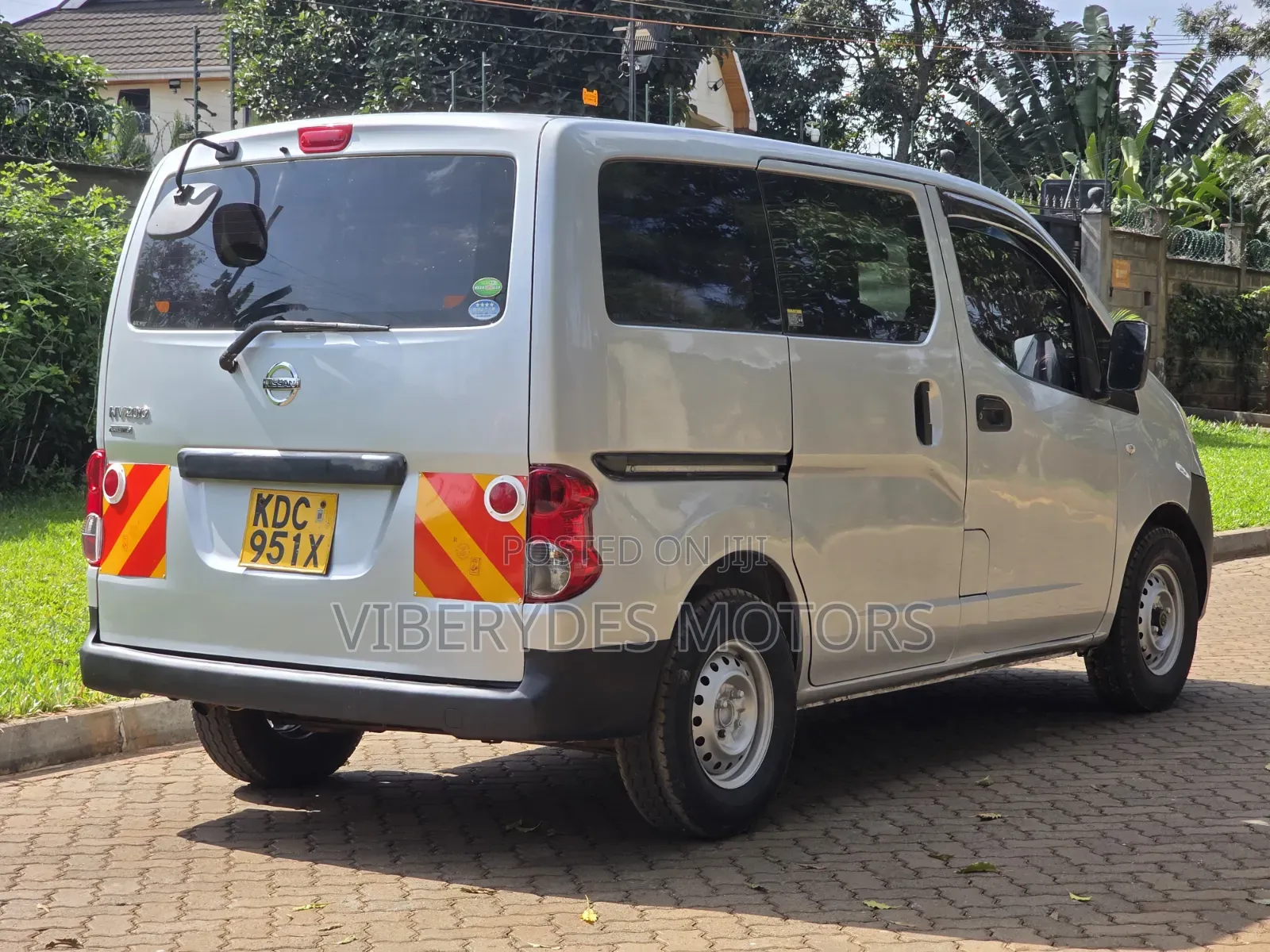 Nissan NV200 2015
