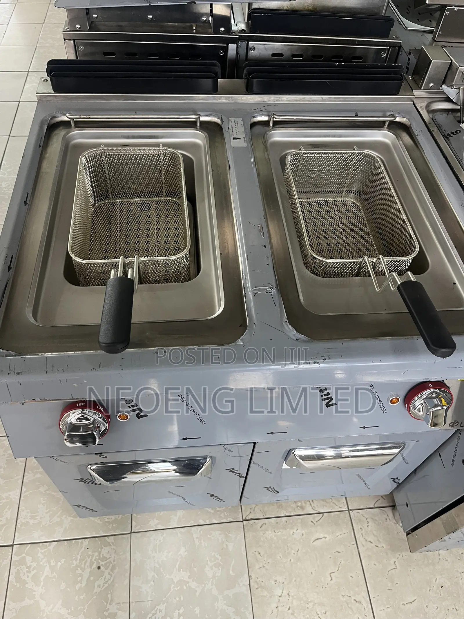 Commercial Deep Fryer – Heavy Duty Electric/Gas Frying Machine