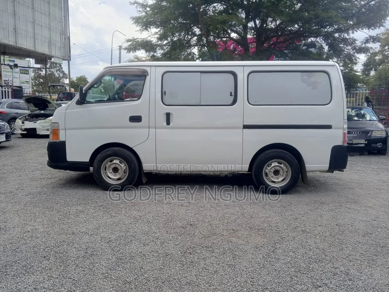 Nissan Caravan (Urvan) 2006 White