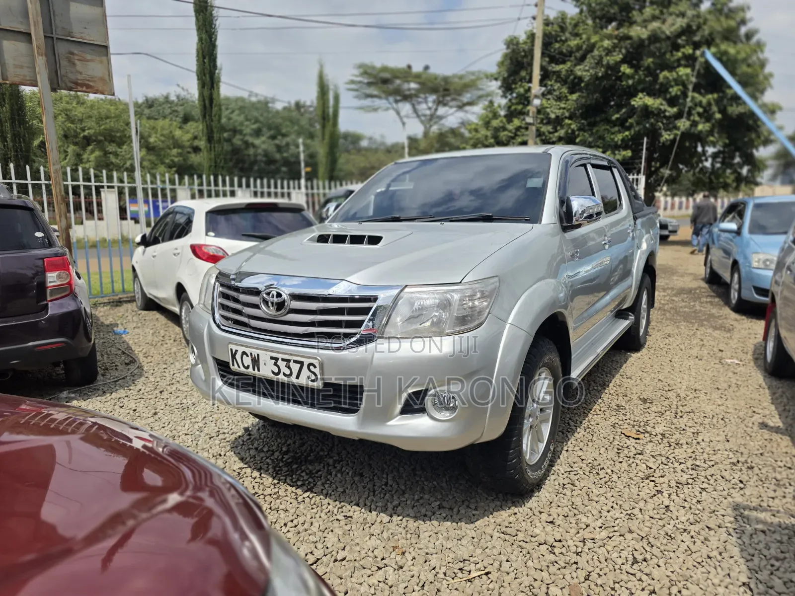 Toyota Hilux 2012 Silver