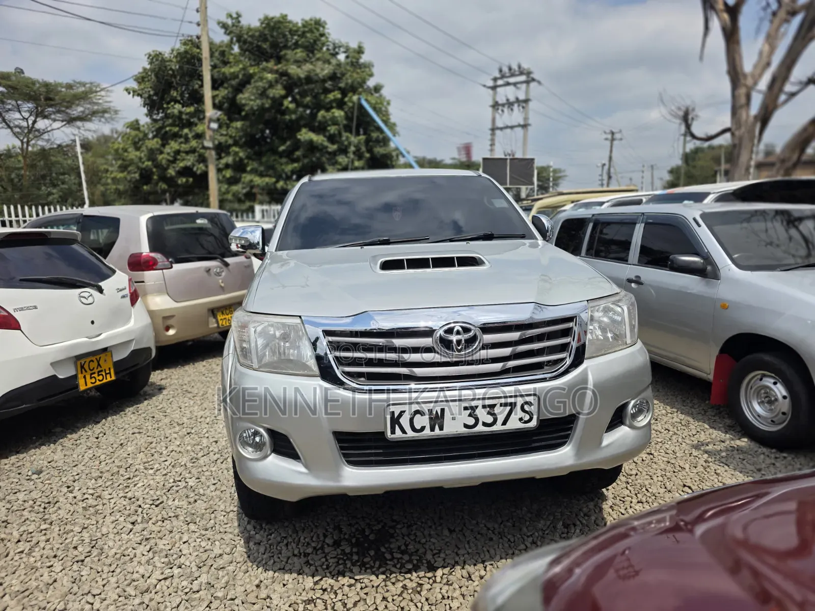 Toyota Hilux 2012 Silver