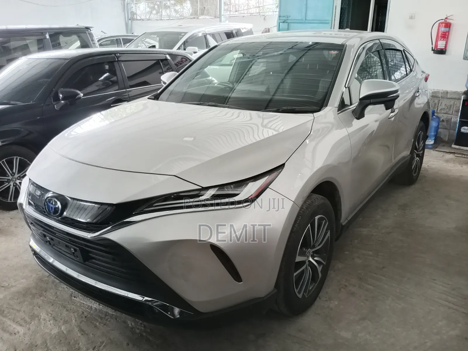 Toyota Harrier 2020 Gold