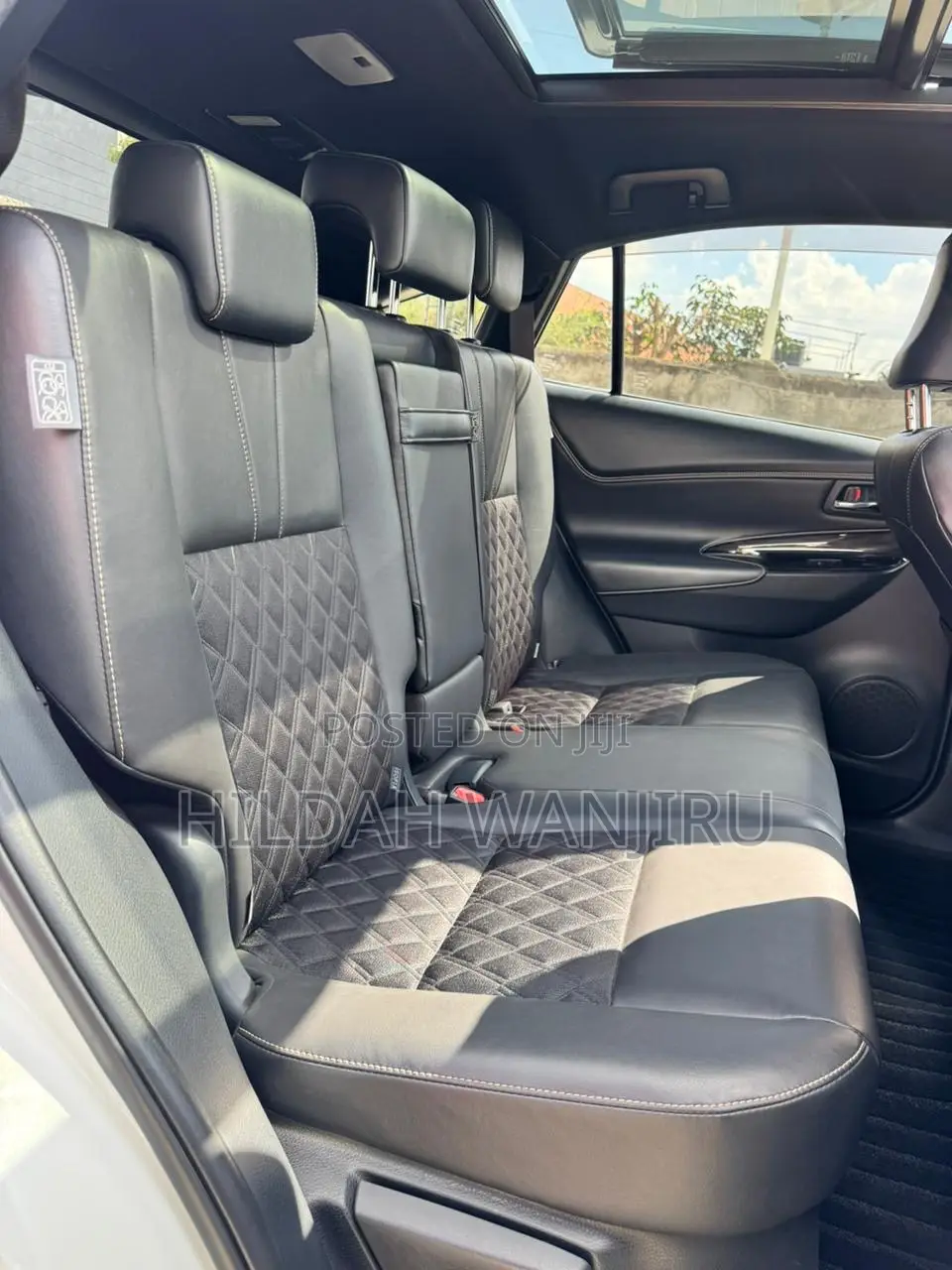 Toyota Harrier 2.0 2019 White