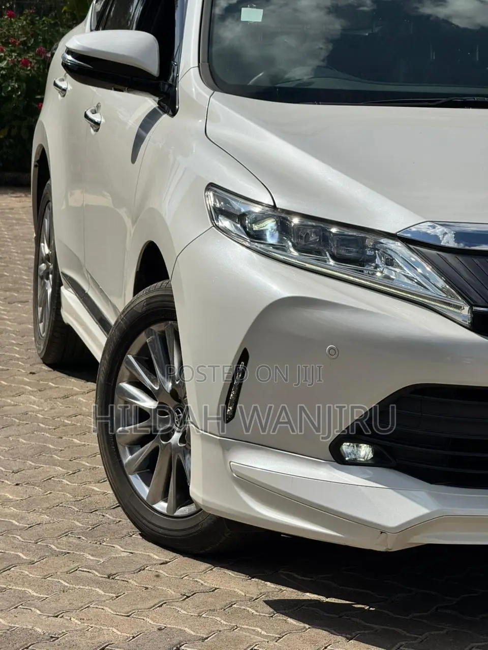 Toyota Harrier 2.0 2019 White