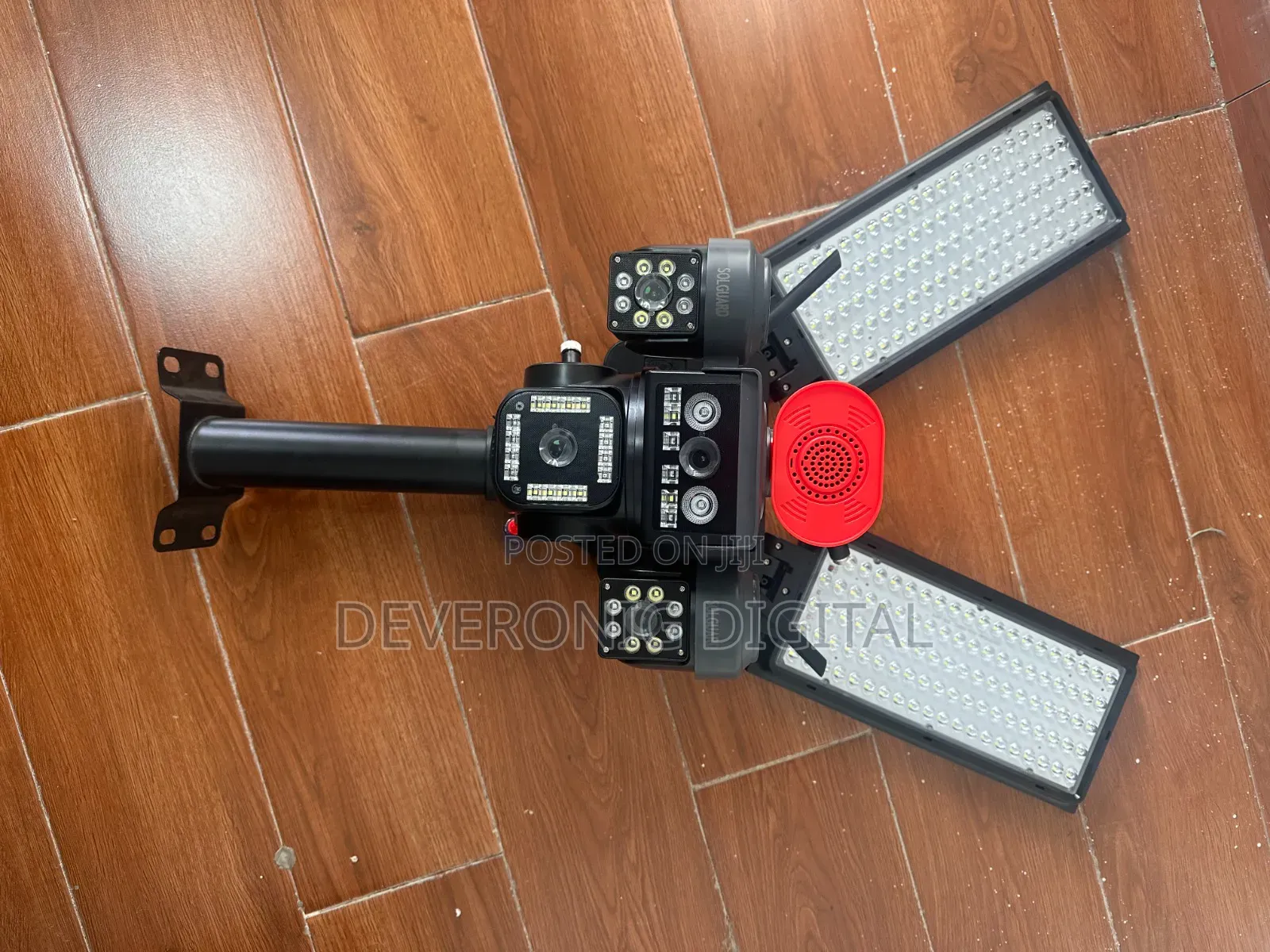 V560st (Aov 4-Lens) 1 Automatic Ptz, 1 Bullet Lens and 2 Side Manual